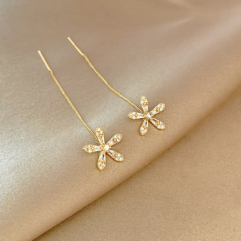 PENDIENTES DE FLORES DE DIAMANTE