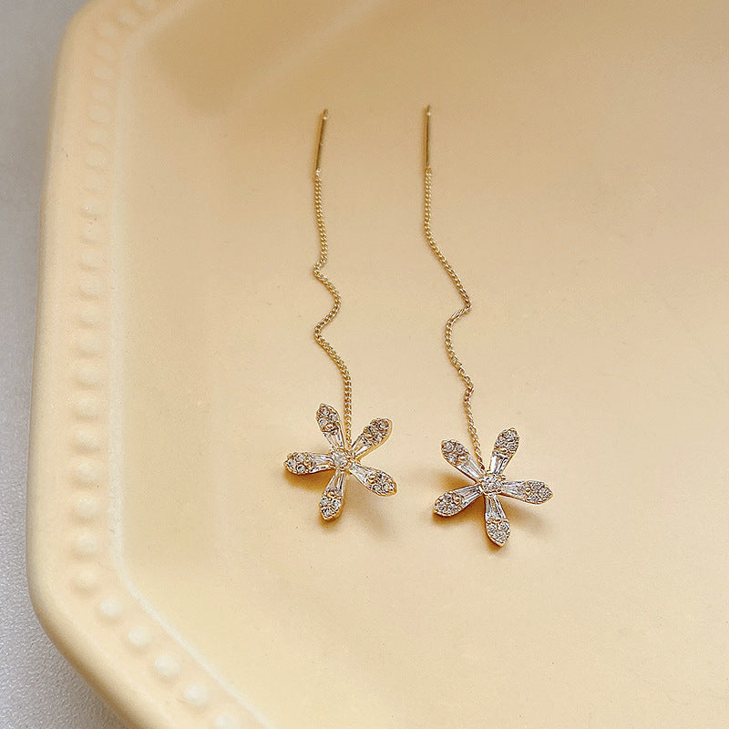 PENDIENTES DE FLORES DE DIAMANTE